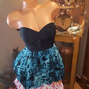 Bebe silk bubble tube top XS